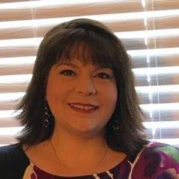 Meet your Posher, Molly - Picture 1 of 1